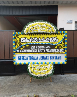 Papan Bunga Duka di Dadap